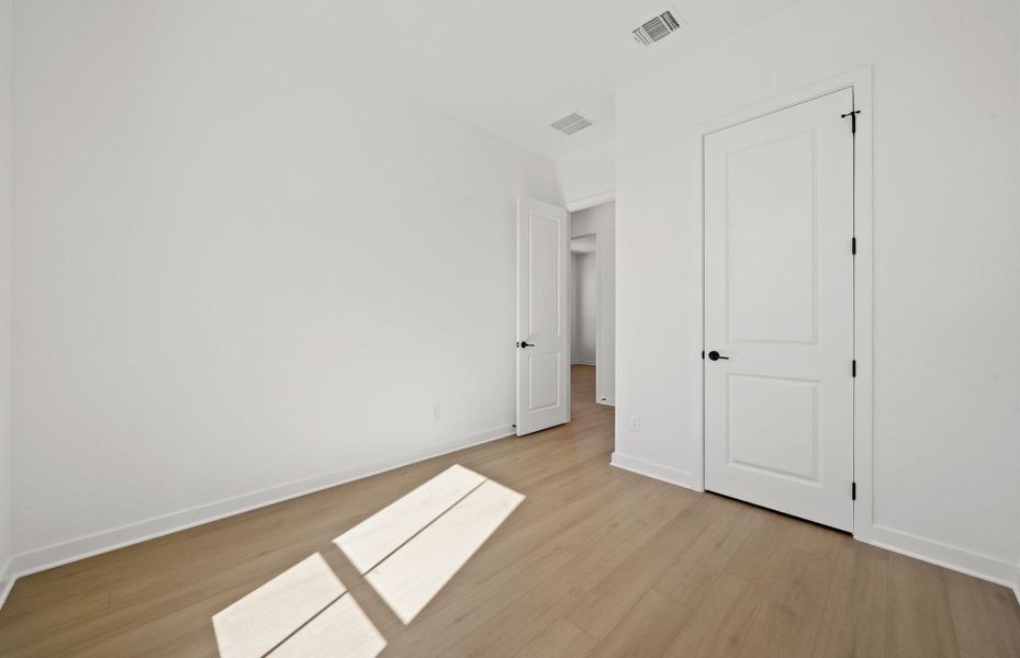 Representative unfurnished interior of a home built from the Boling by Pulte Homes in 6 Creeks, Kyle (Image 13).