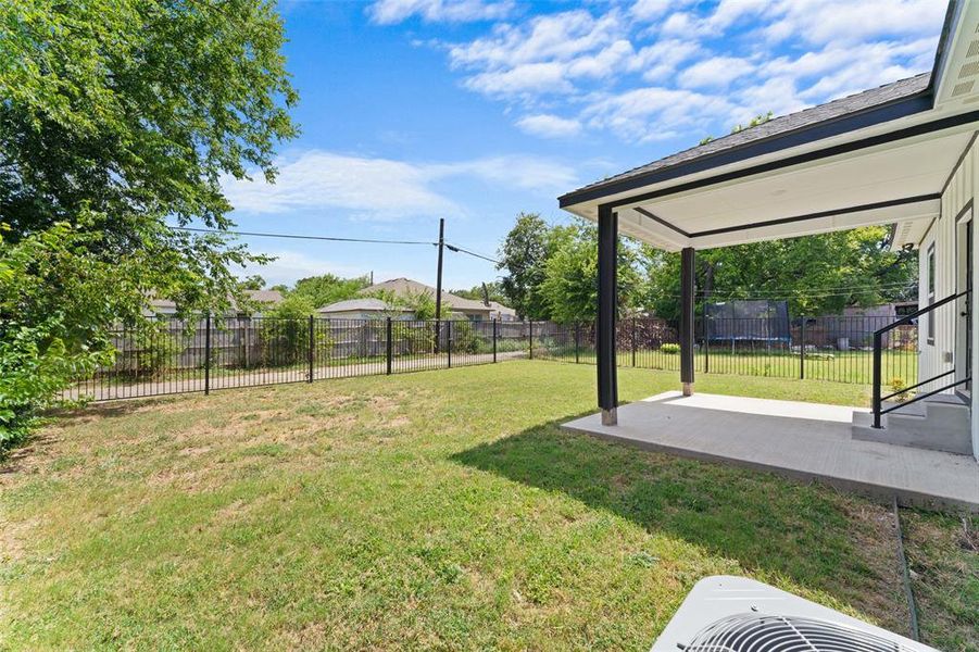 Front exterior of a new home in , Dallas, TX, highlighting curb appeal (Image 17).