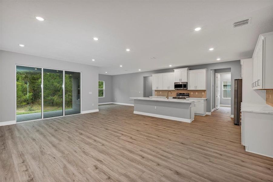 Spacious, unfurnished interior of a new home in , Homosassa (Image 15). Spacious, unfurnished interior of a new home in , Homosassa (Image 15).