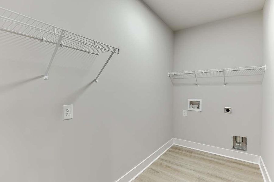 Spacious, unfurnished interior of a new home in , Jefferson (Image 30).