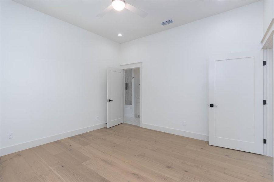 Spacious, unfurnished interior of a new home in , Tyler (Image 13).