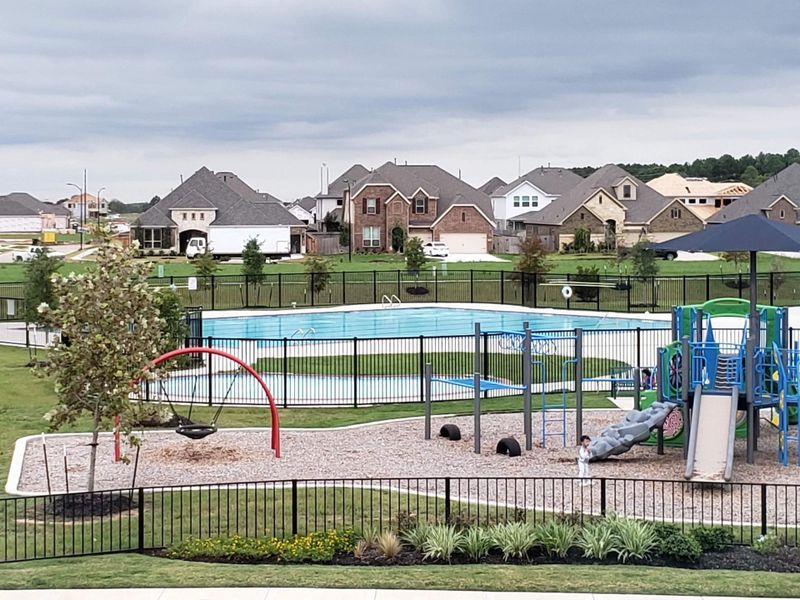 Image 15 of a home in Katy Lakes. Image 15 of a home in Katy Lakes.