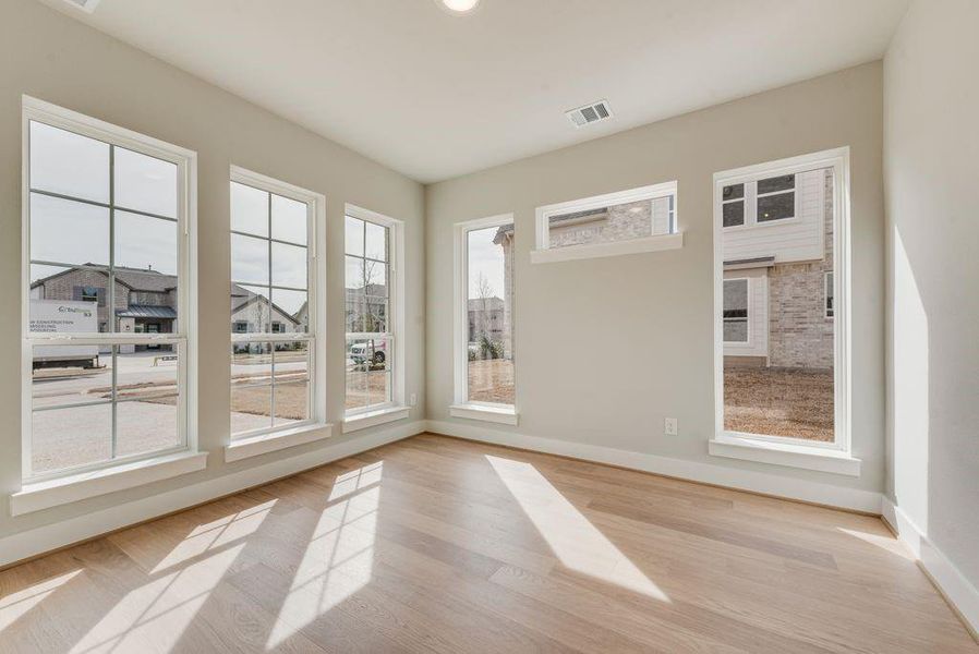 Spacious, unfurnished interior of a new home in Somerset Park, Rockwall (Image 29). Spacious, unfurnished interior of a new home in Somerset Park, Rockwall (Image 29).