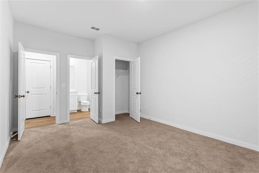 Spacious, unfurnished interior of a new home in , Grayson (Image 31).