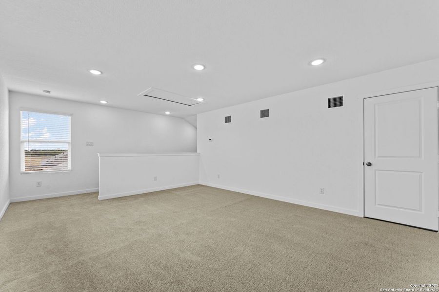 Spacious, unfurnished interior of a new home in Parkside: Coastline Collection, New Braunfels (Image 24). Spacious, unfurnished interior of a new home in Parkside: Coastline Collection, New Braunfels (Image 24).