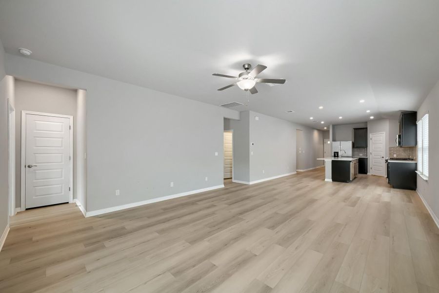 Spacious, unfurnished interior of a new home in , Buda (Image 24). Spacious, unfurnished interior of a new home in , Buda (Image 24).