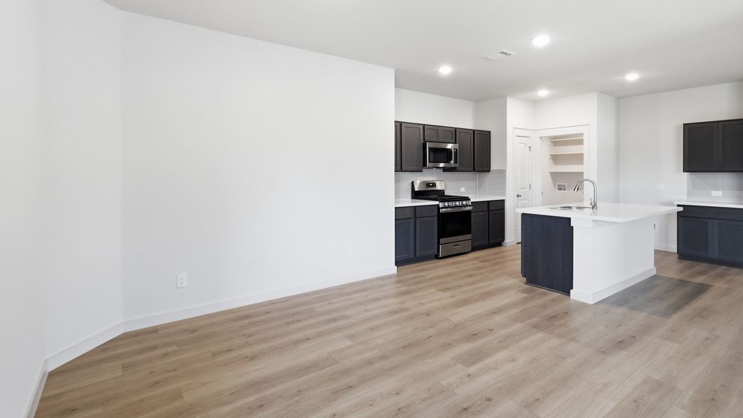 Furnished interior view inside a new home in Morningside, Farmersville (Image 12).