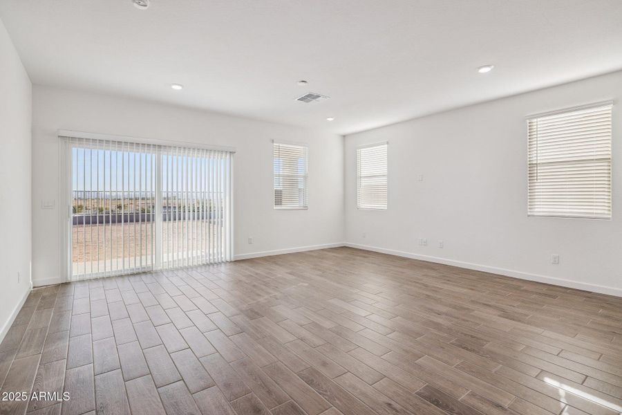 6-web-or-mls-26141-w-nancy-ln-lot-100-re