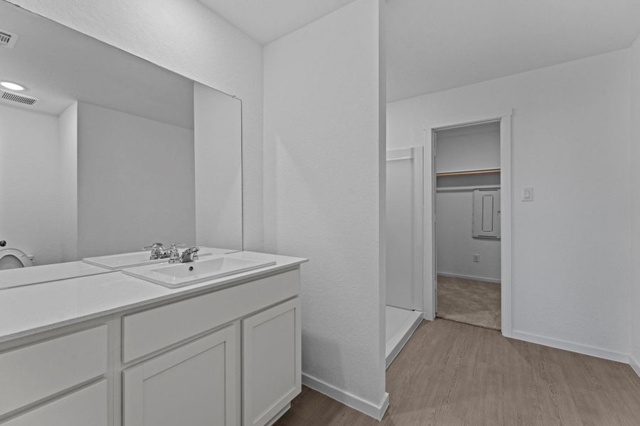 Furnished interior view inside a new home in Friendship Oaks, Fredericksburg (Image 9).