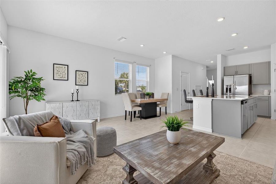 Furnished interior view inside a new home in , Wesley Chapel (Image 13).