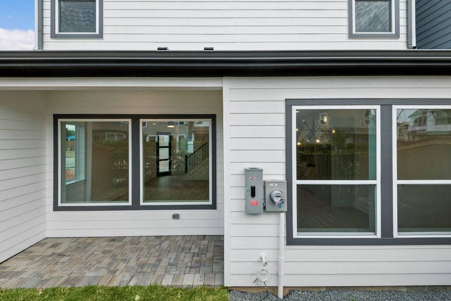 Welcome to The Bermuda by David Weekley Homes. Move-In-Ready Now!