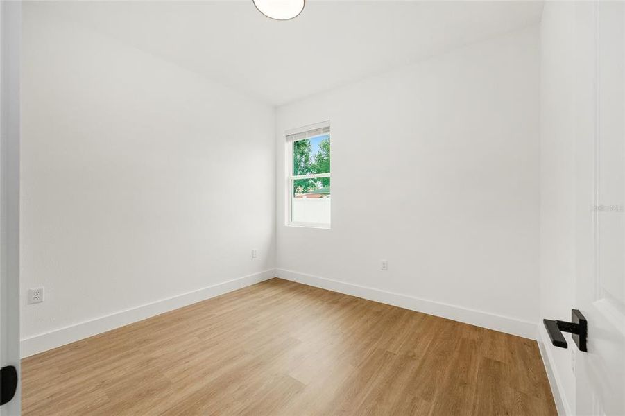 Spacious, unfurnished interior of a new home in , Ocala (Image 25).