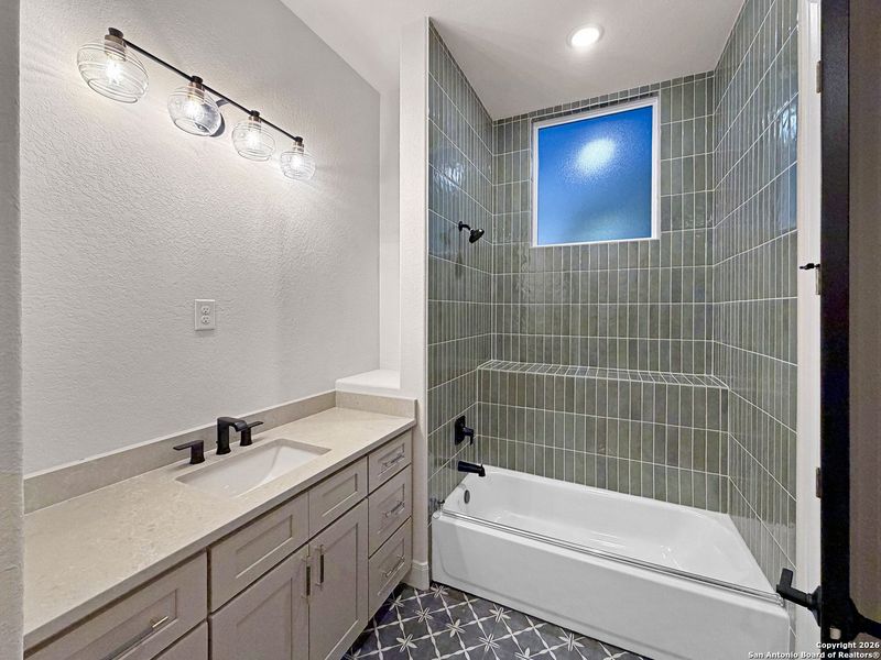 Furnished interior view inside a new home in , Bulverde (Image 35).