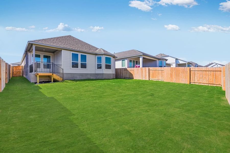 Exterior details and patio area of a home in Nolina, Georgetown (Image 4).