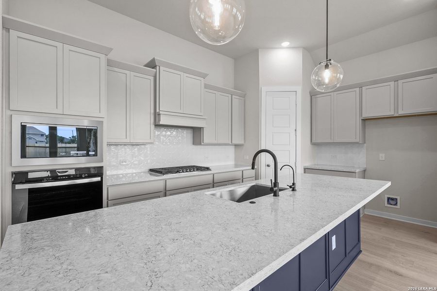 Furnished interior view inside a new home in Buffalo Crossing, Cibolo (Image 13).