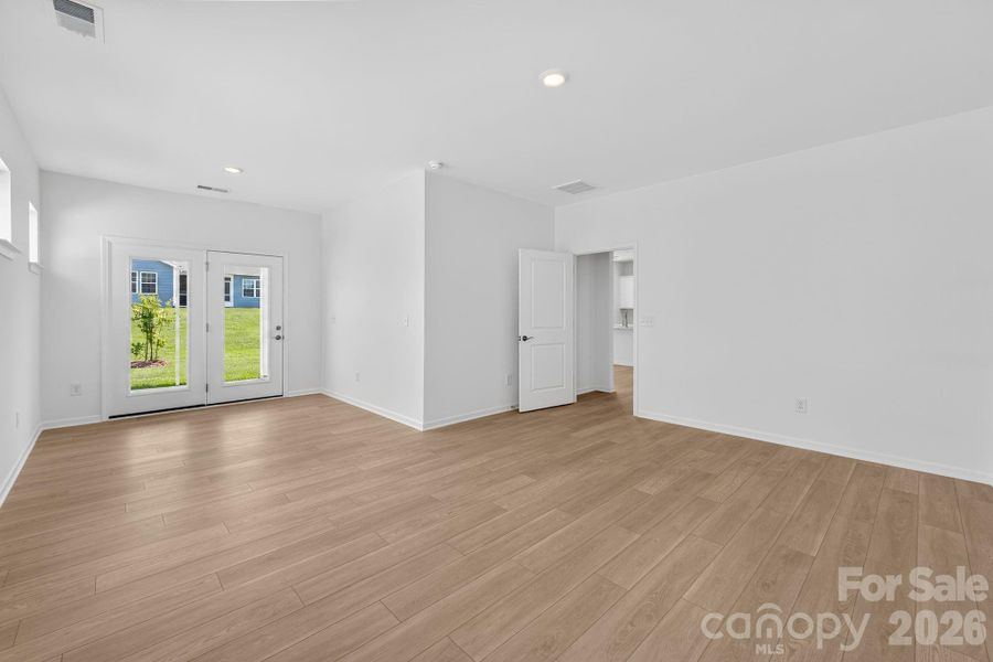 Spacious, unfurnished interior of a new home in Roselyn, Lancaster (Image 19). Spacious, unfurnished interior of a new home in Roselyn, Lancaster (Image 19).