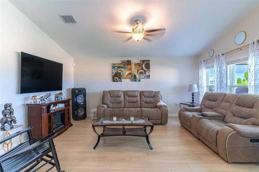 Furnished interior view inside a new home in , Haines City (Image 10).