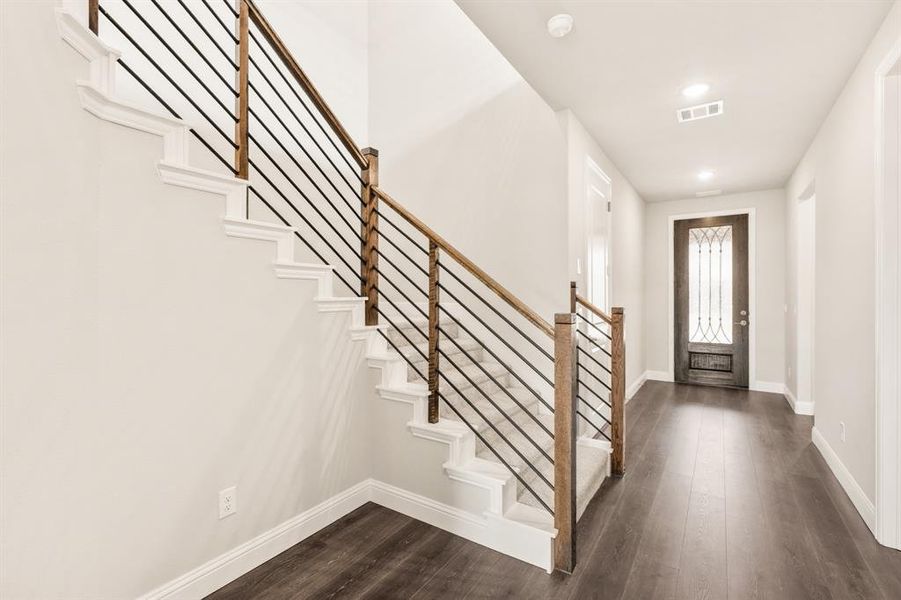 Spacious, unfurnished interior of a new home in Creekview Meadows, Pilot Point (Image 25).
