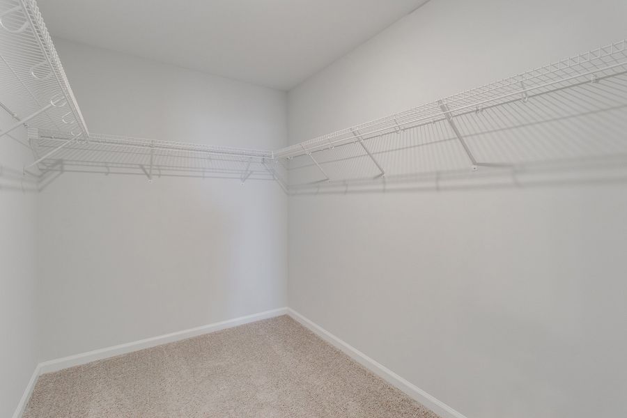Spacious, unfurnished interior of a new home in Ellington, Elgin (Image 29).