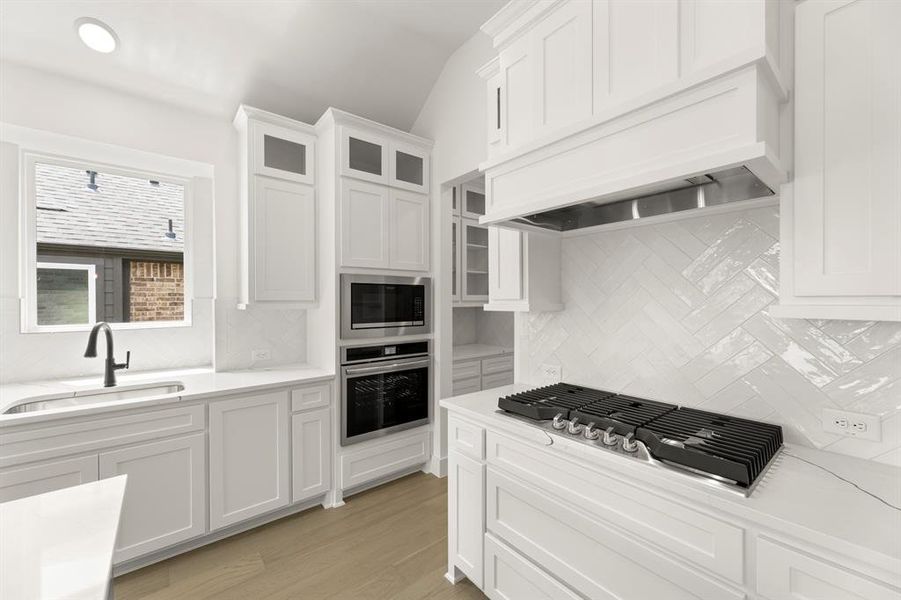 13. 6310 White Creek - Kitchen (4)