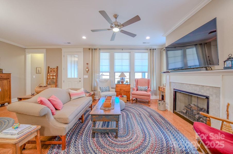 Image 41 of a home in .