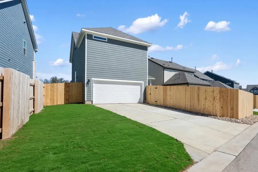 Rear-Entry Garage
