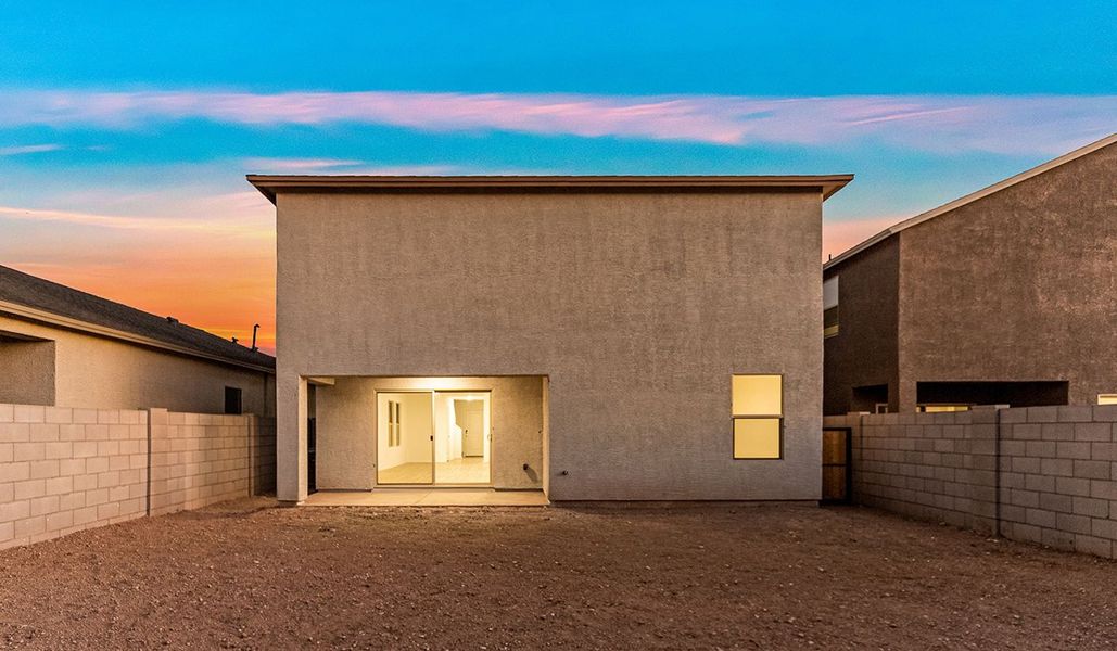 Exterior details and patio area of a home in Blackhawk, Tucson (Image 4).