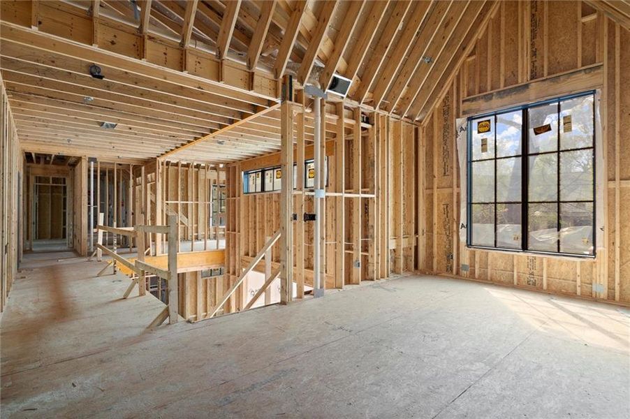 Spacious, unfurnished interior of a new home in , Brookhaven (Image 23).