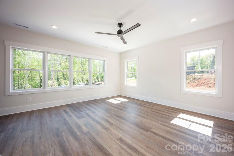 Loft with Bar/Entertainment Area