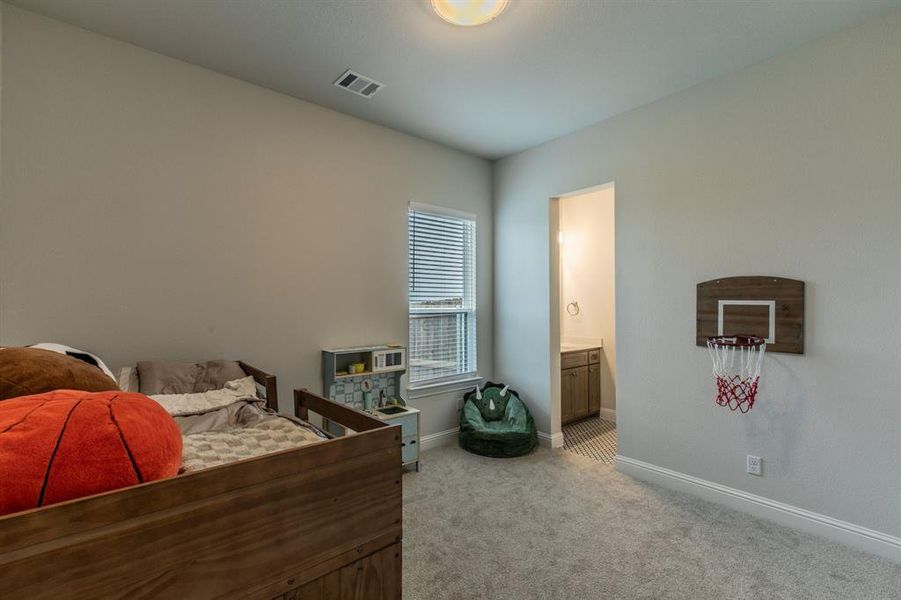 Furnished interior view inside a new home in , Lorena (Image 19).