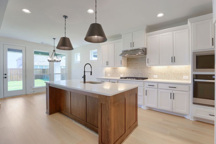 4324 Double Diamond - Kitchen