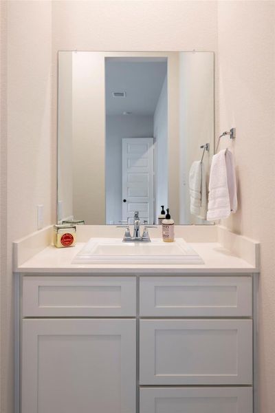 Furnished interior view inside a new home in Cross Creek Ranch 65′, Fulshear (Image 9). Furnished interior view inside a new home in Cross Creek Ranch 65′, Fulshear (Image 9).