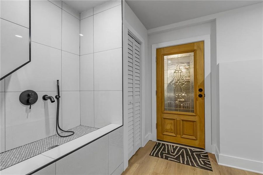 Furnished interior view inside a new home in , Atlanta (Image 12).