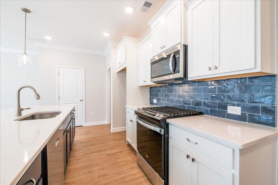 Furnished interior view inside a new home in Cherokee Township, Acworth (Image 8).