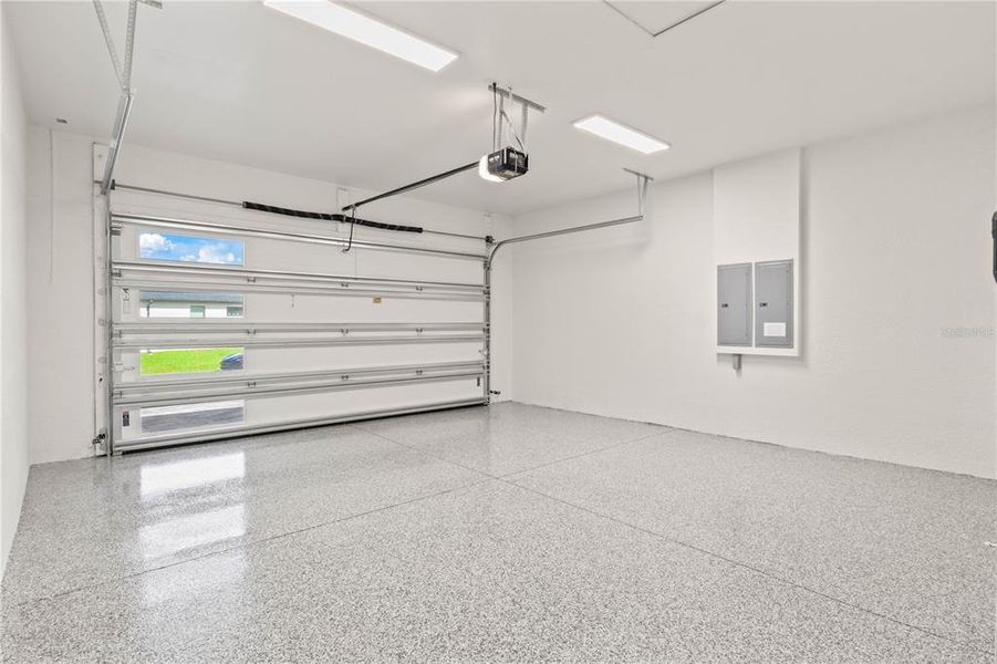 Spacious, unfurnished interior of a new home in , Cape Coral (Image 39). Spacious, unfurnished interior of a new home in , Cape Coral (Image 39).