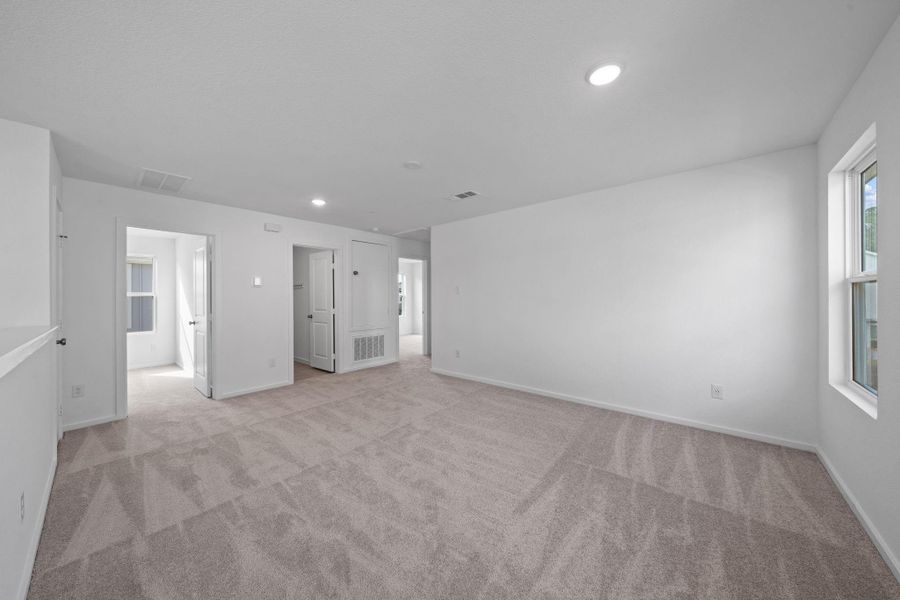 Spacious, unfurnished interior of a new home in Peppervine, Porter (Image 14). Spacious, unfurnished interior of a new home in Peppervine, Porter (Image 14).