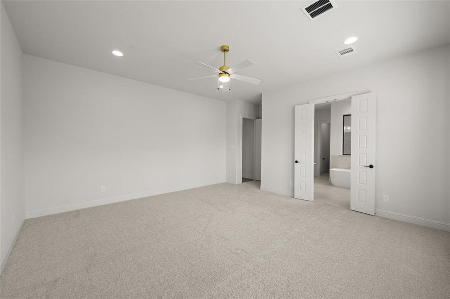 Spacious, unfurnished interior of a new home in BridgeWater - Phase 1, Midlothian (Image 18).