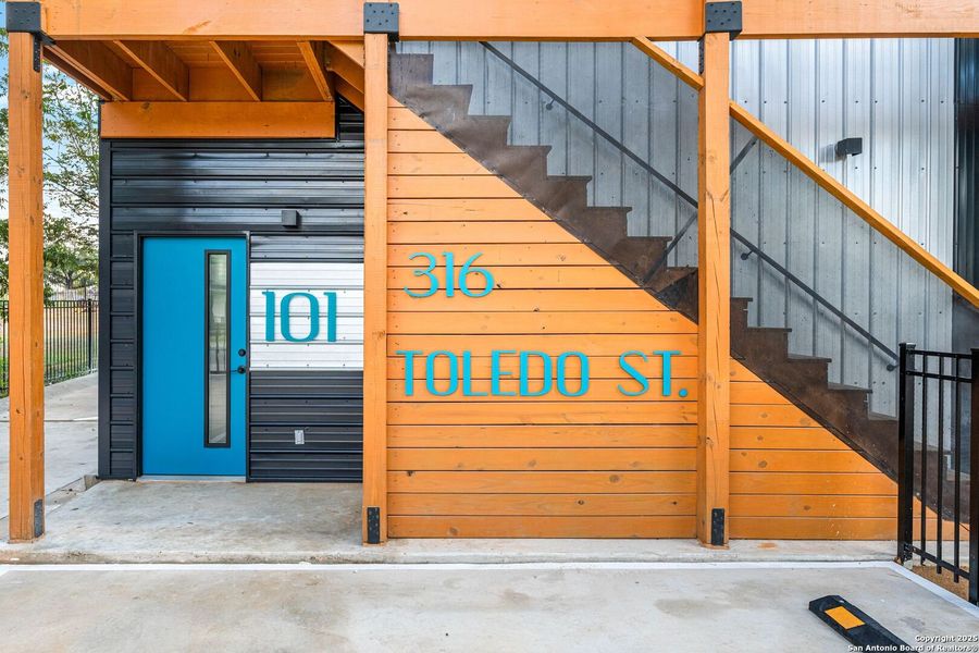 Exterior details and patio area of a home in , San Antonio (Image 2).