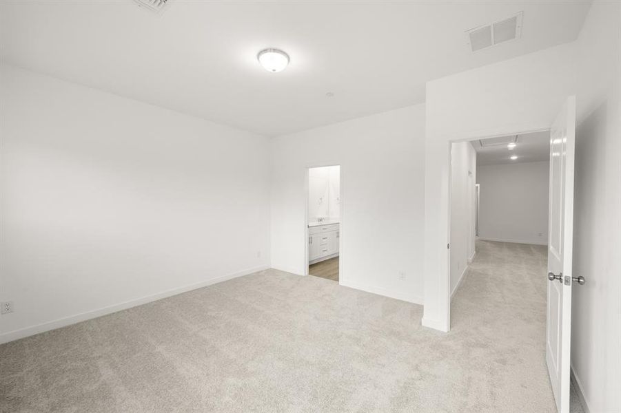 7621 Dakota- Primary Suite-7523