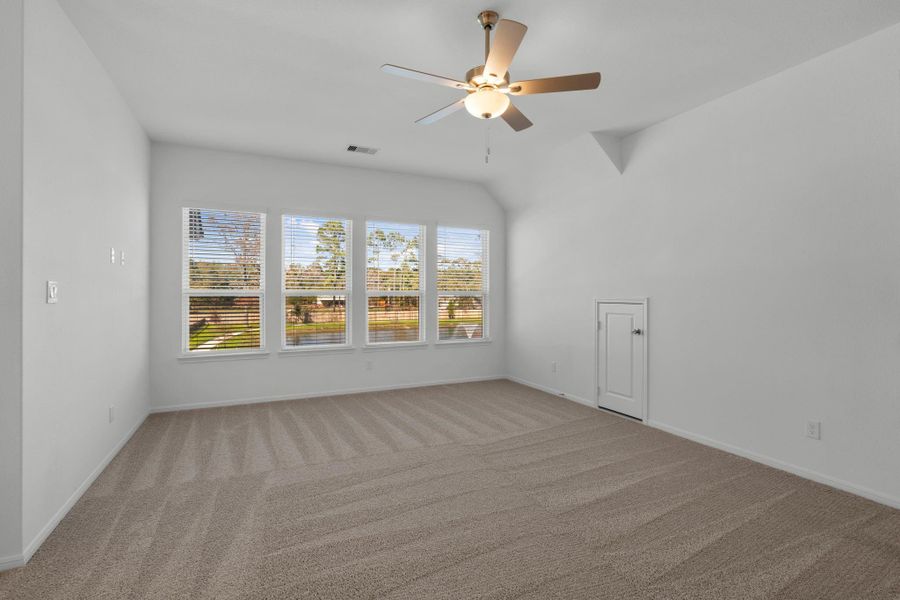 Spacious, unfurnished interior of a new home in , Spring (Image 27).