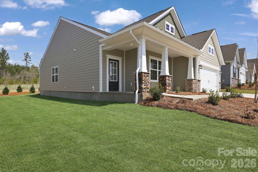 Exterior details and patio area of a home in Roselyn, Lancaster (Image 4).