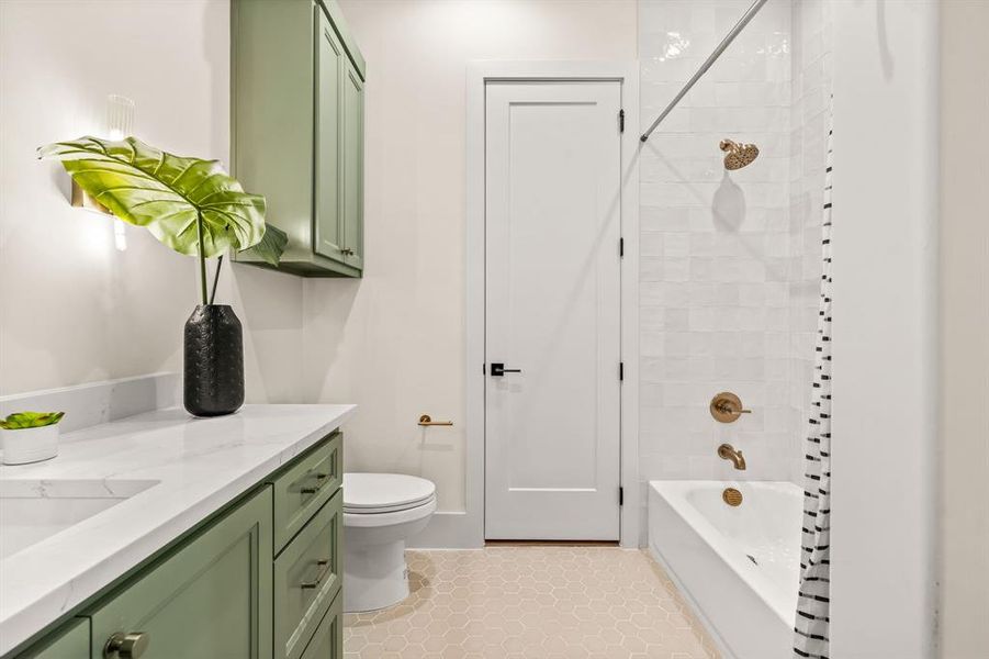 Furnished interior view inside a new home in , Weatherford (Image 31).