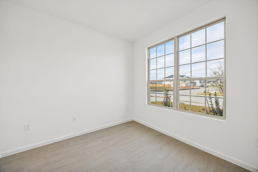 Spacious, unfurnished interior of a new home in Crosby Farms, Crosby (Image 9).