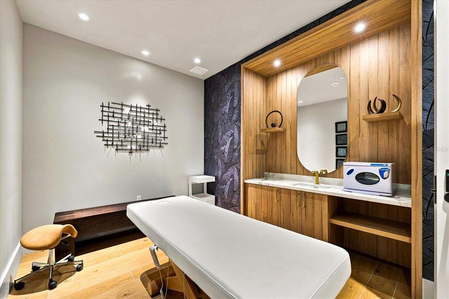 Furnished interior view inside a new home in , St. Petersburg (Image 62).