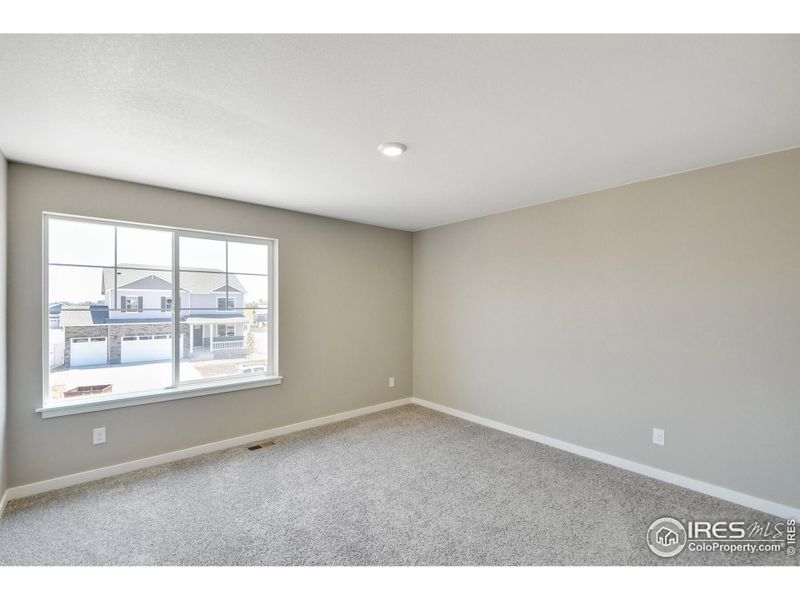Spacious, unfurnished interior of a new home in Settlers Crossing, Commerce City (Image 18).