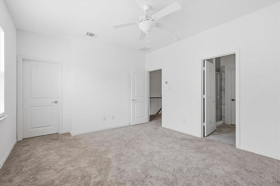 Spacious, unfurnished interior of a new home in Tenison Village, Dallas (Image 14). Spacious, unfurnished interior of a new home in Tenison Village, Dallas (Image 14).