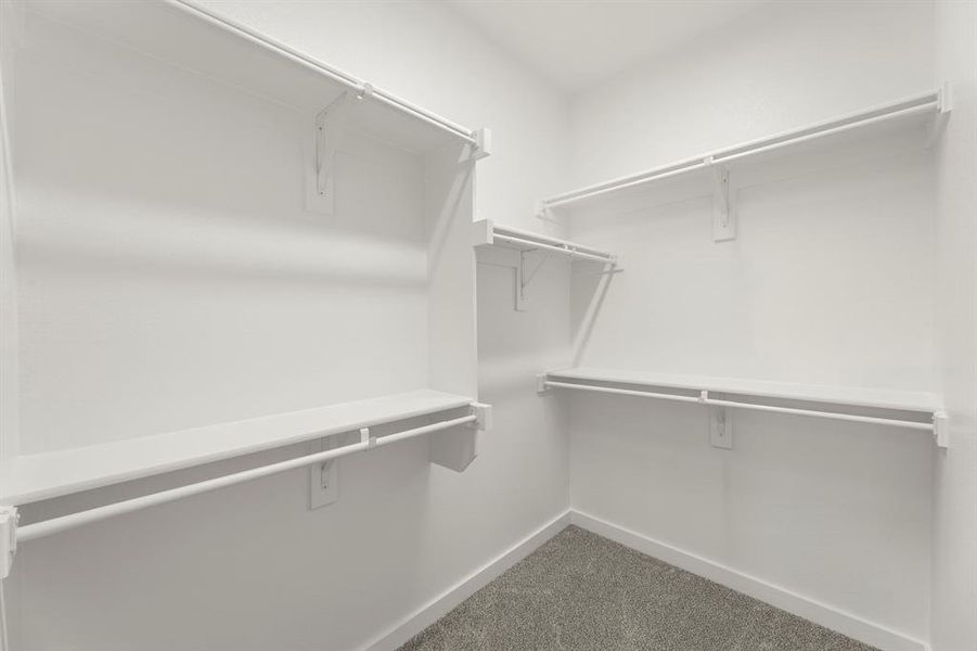 20. 2005 Aldrich - Closet