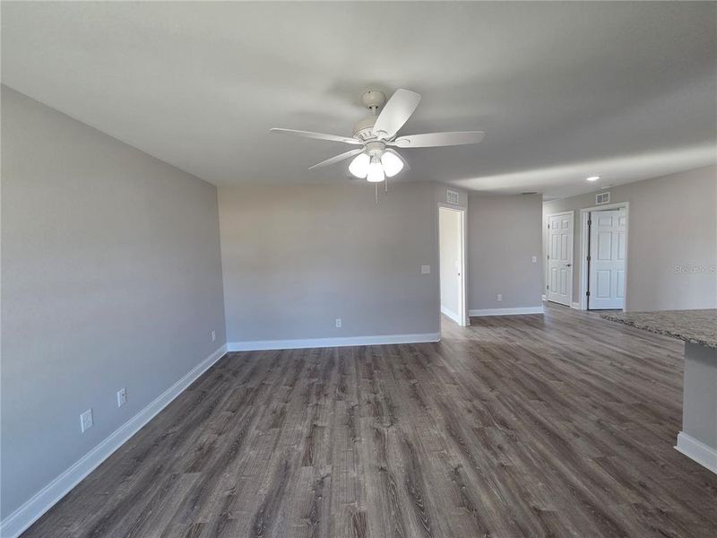 Spacious, unfurnished interior of a new home in , Lake Wales (Image 15).