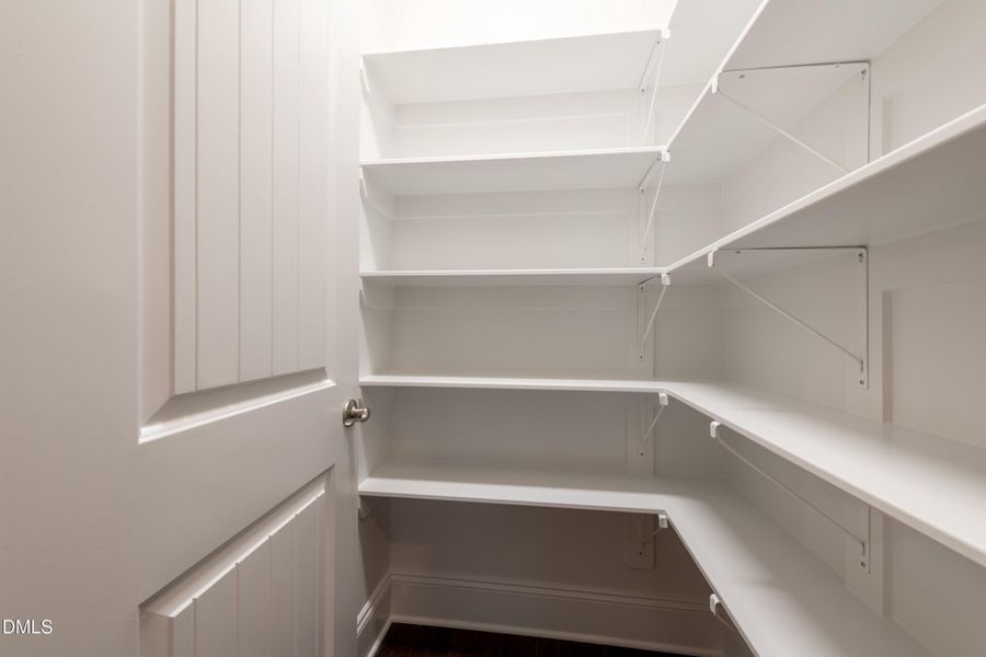 013_Pantry 013_Pantry