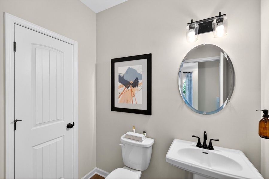 Furnished interior view inside a new home in Saddle Ridge, Calhoun (Image 8).